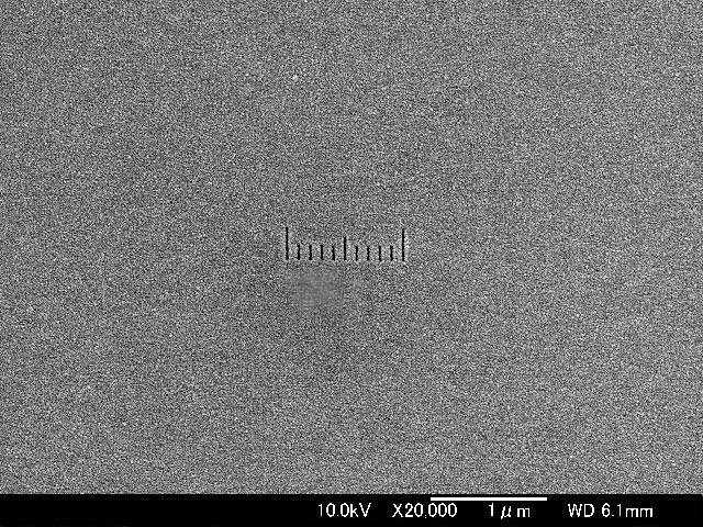 SEM用目盛線幅30nm